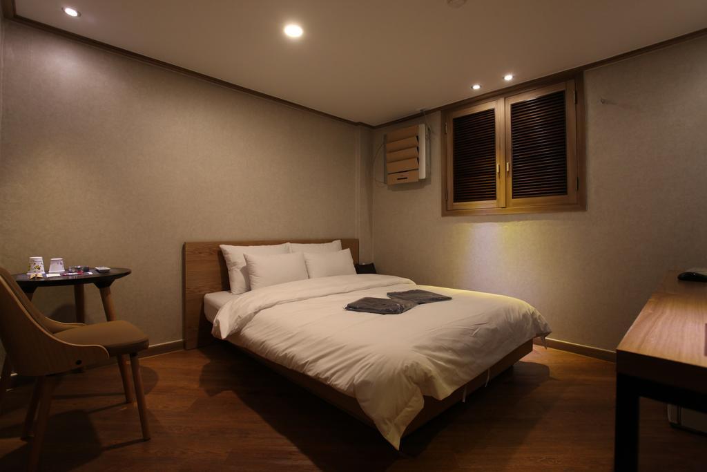 Hotel Hub 2*