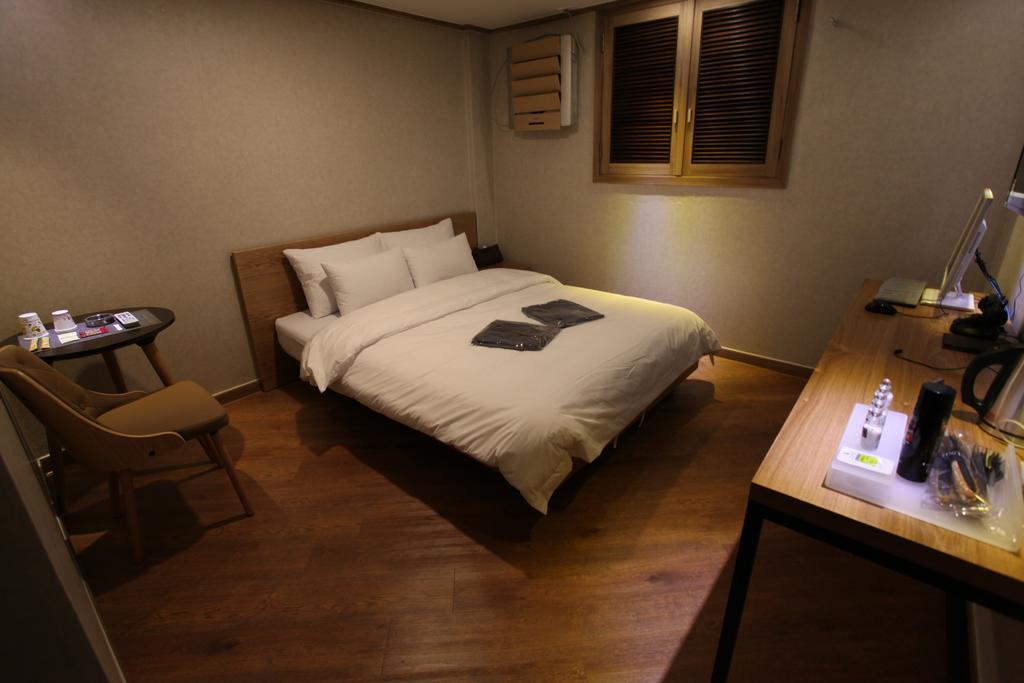 Hub Hotel 2*